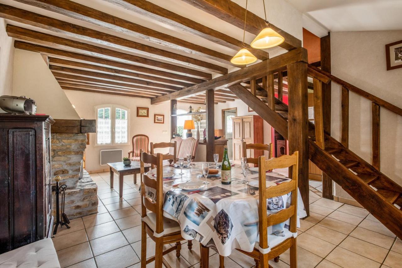 Maison Accueillante A Avec Jardin Clos Et Cheminee